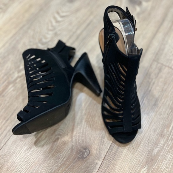 Hot Tomato Black Cage Cone Heel Sandals - Picture 4 of 16